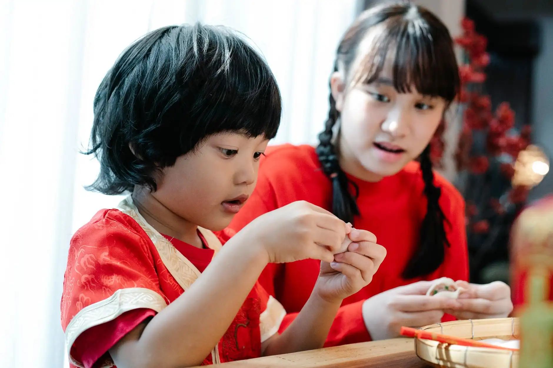 护肤美妆与彩妆工具搭配指南：童月依百货解析日常妆容的实用方案正文配图 2