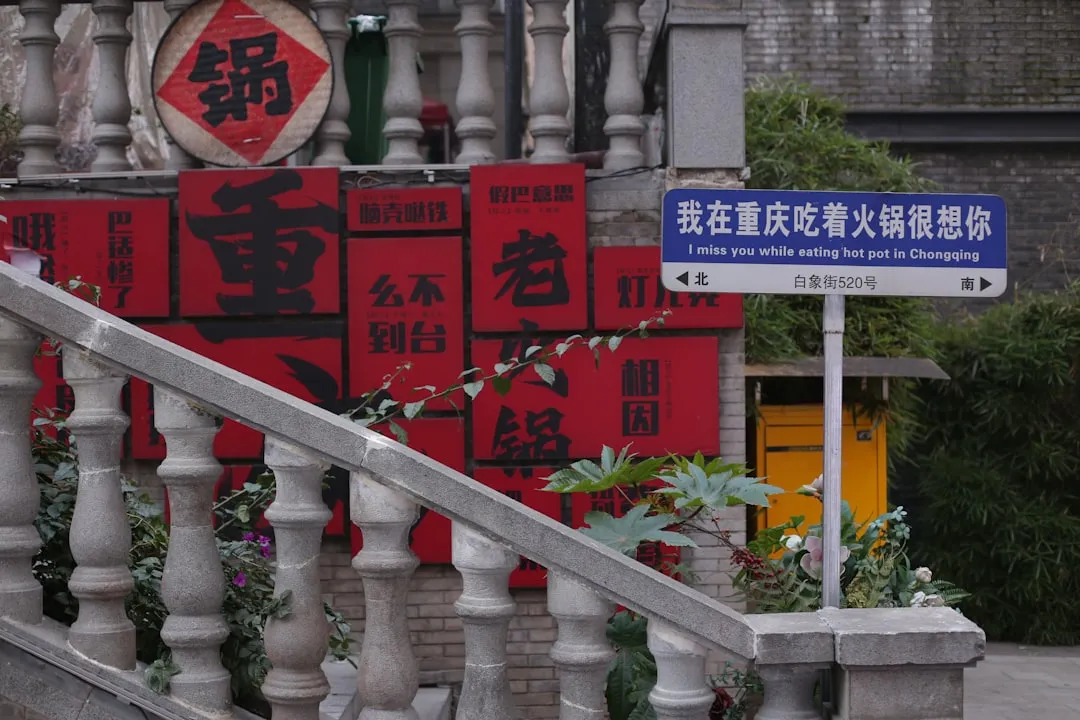 彩妆工具选购攻略：化妆刷材质对比与日常清洁保养要点