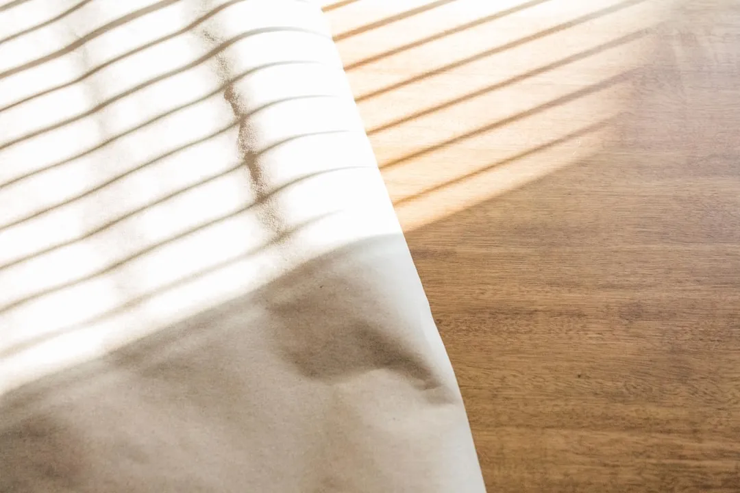 护肤美妆产品中心：童月依百货面膜洗面奶与彩妆工具选品解析